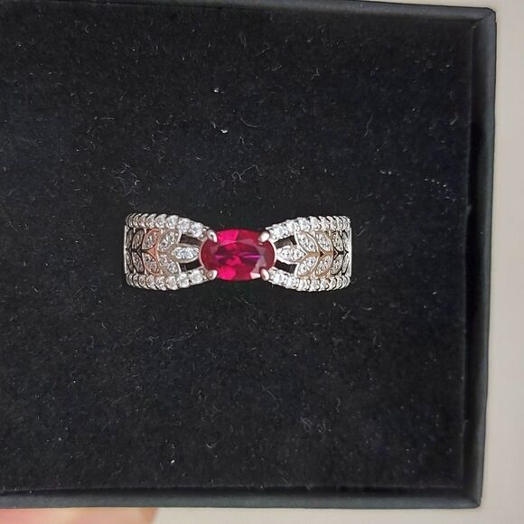 925 Sterling Silver Ruby Wreath Ring - Picture 1 of 13
